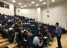 公共健康学院举办“医疗大数据分析在循证医学管理中的应用”