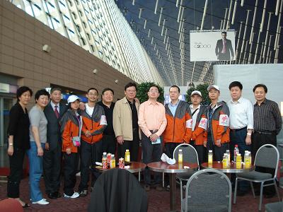 普陀医院首批五名医疗队队员已抵达四川德阳县并开始紧张工作