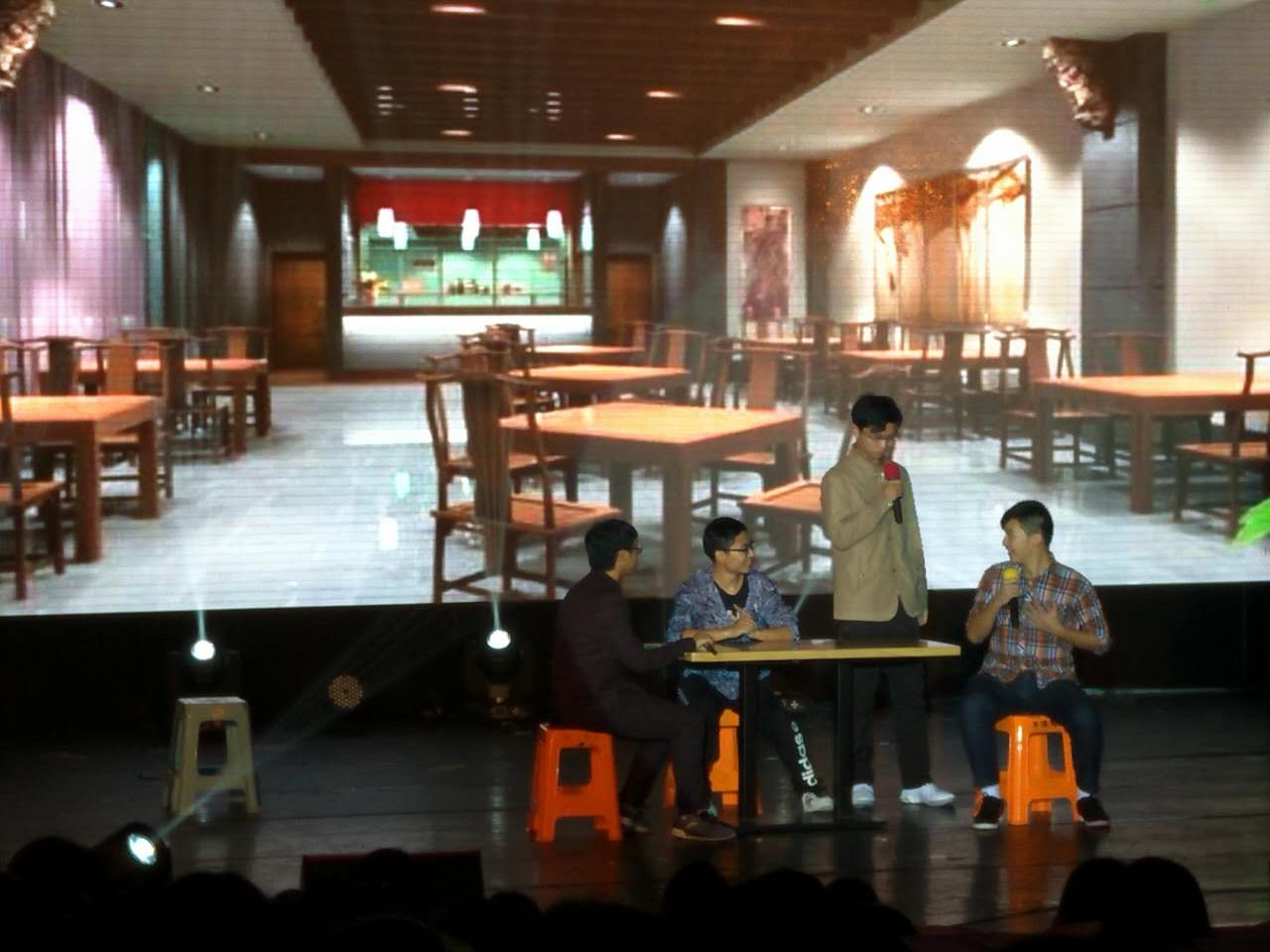 公共健康学院2016级新生积极参与校新生节文艺晚会