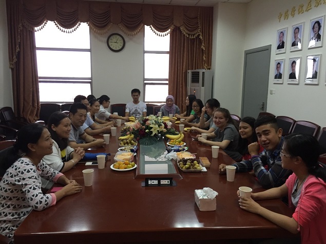 中药学院举办“欢度古尔邦节”座谈会