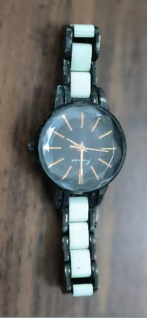 <a href='//www.orghanon.com/2024/1202/c2163a163773/page.htm' target='_blank' title='腕表一块'>腕表一块</a>