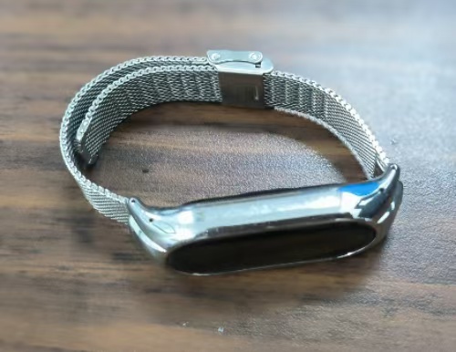 <a href='//www.orghanon.com/bwc/2024/1202/c2163a163779/page.htm' target='_blank' title='银色腕带运动手环一个'>银色腕带运动手环一个</a>