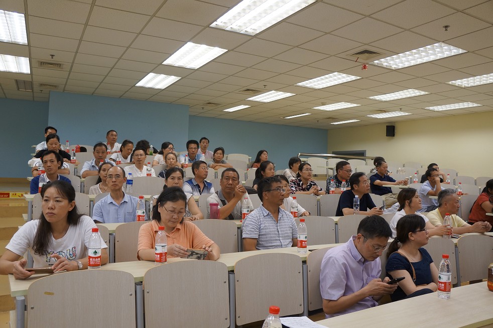 公共健康学院2018年度迎新工作顺利开展