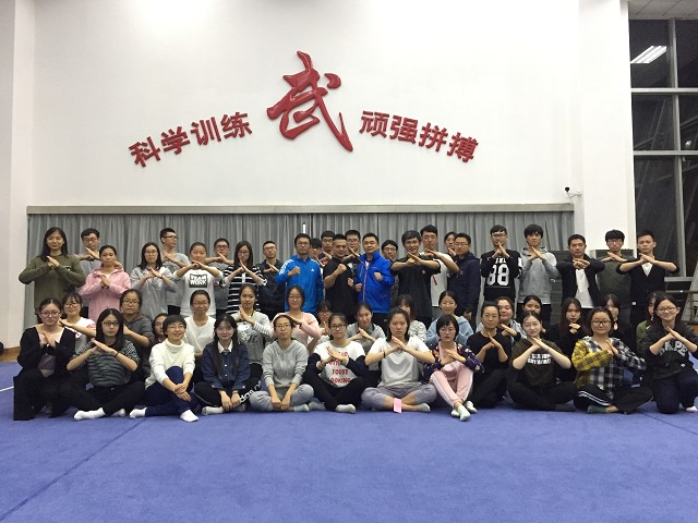 体验校园侠义人生,传承中华咏春文化