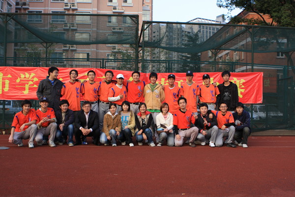 我校收获2008上海市学生运动会棒球比赛第三名