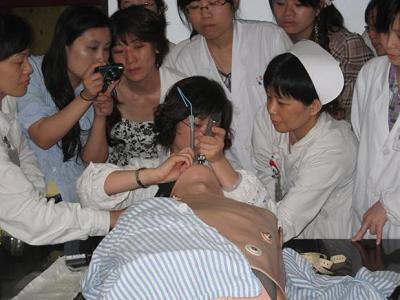 急救护理专科组活动在普陀医院如期举行