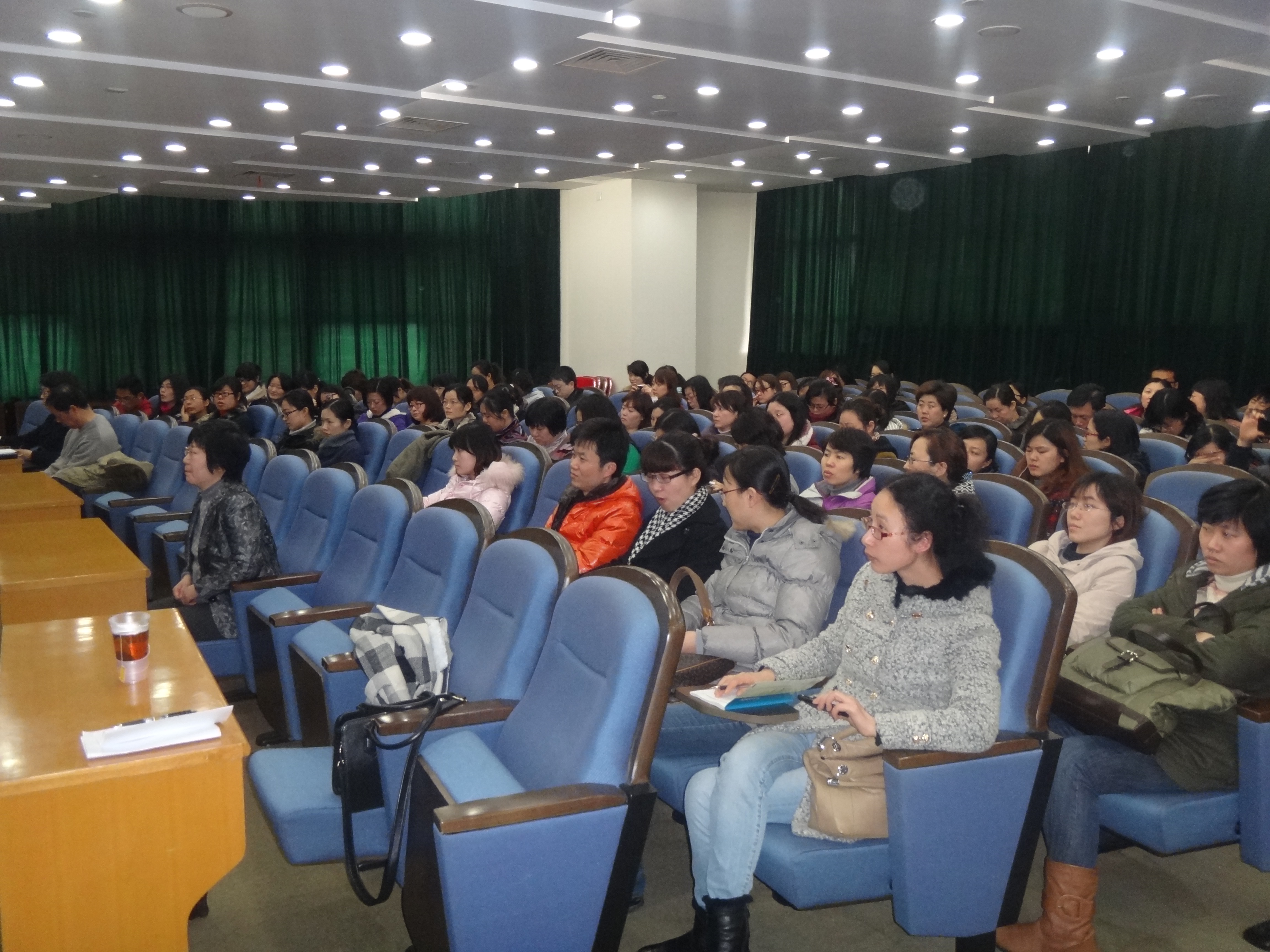 学校医管处为医院人才培养对象举办学习讲座