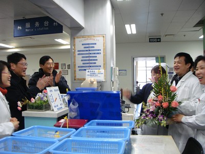 校领导春节慰问附属医院医务人员