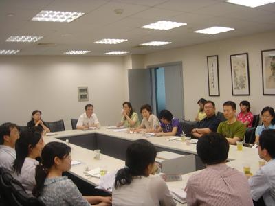 大学近期召开第三批后备业务专家座谈会