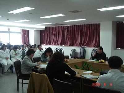 大学医管处在附属医院开展病案书写、内涵质量讲评活动