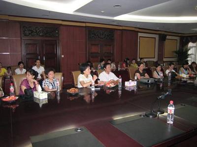 首次护理英语讲座在附属普陀医院举行