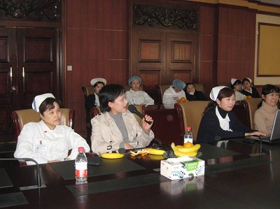 护理英语沙龙在普陀医院如期举行