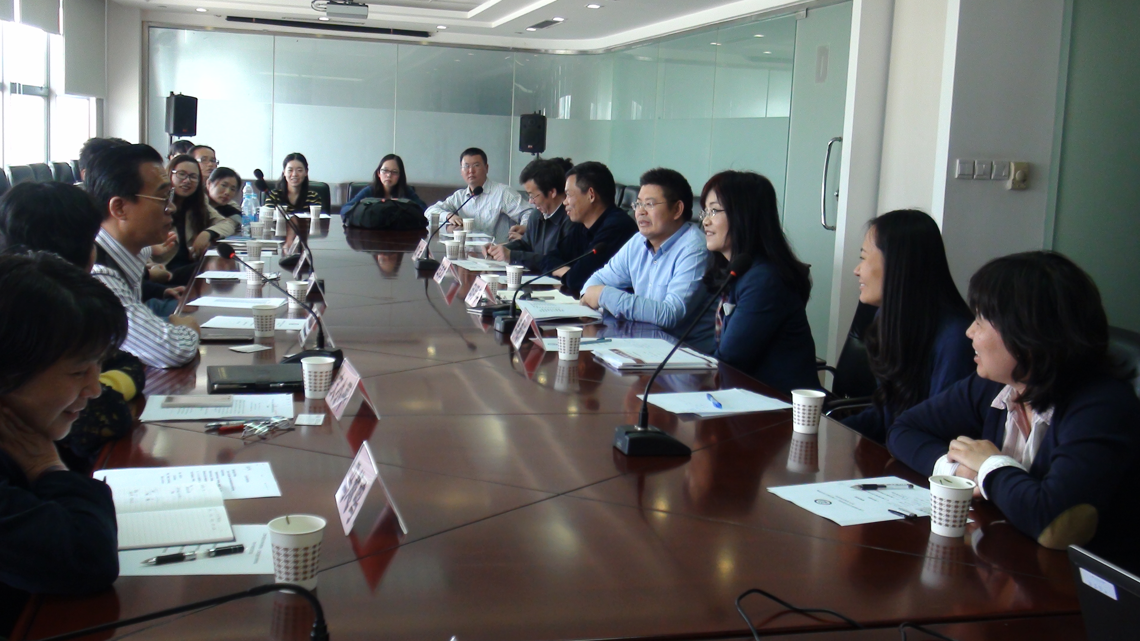 上海交通大学药学院来我院进行交流座谈